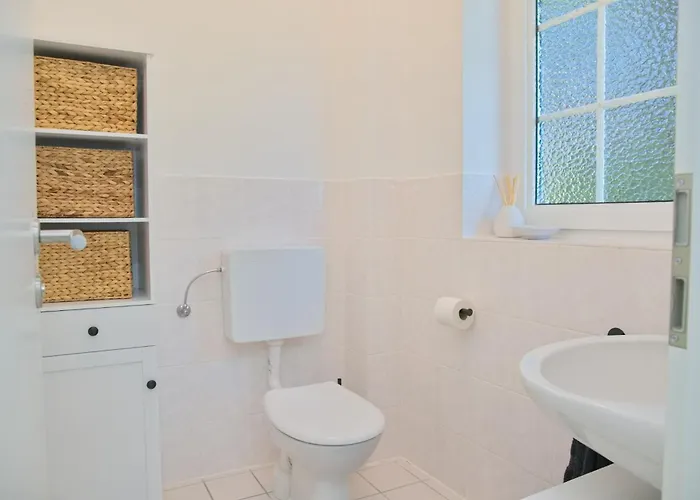 Doppelhaushaelfte 7a بيت للعطل *